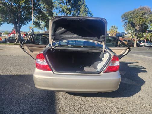 Photo 1 of 11 of 2003 Toyota Camry LE